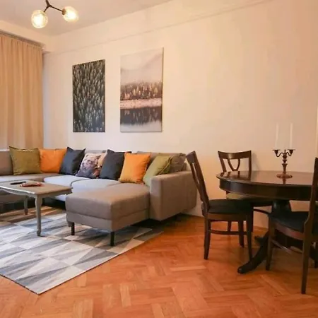 Square - Old Town Appartement *