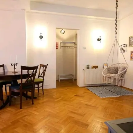 Square - Old Town Bucarest