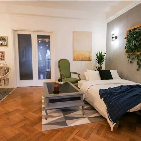 Square - Old Town * Bukarest