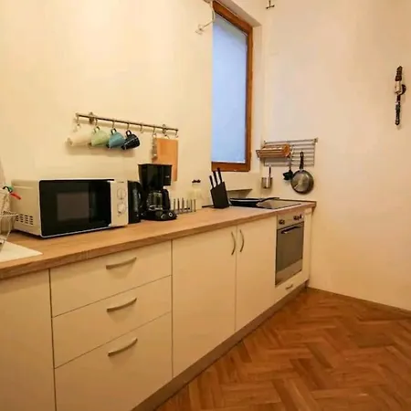 Square - Old Town Appartement *