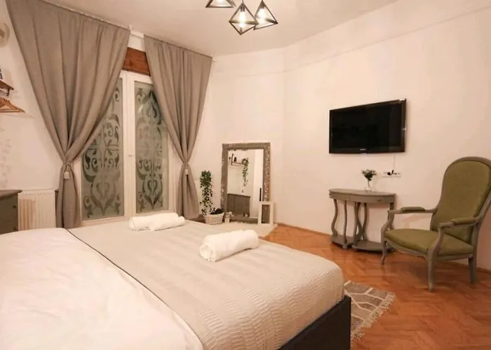 Apartment Square - Old Town
